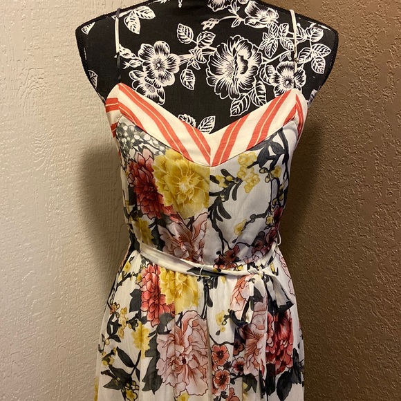 Enfocus Studio Dresses & Skirts - NWOT Enfocus Studio floral dress